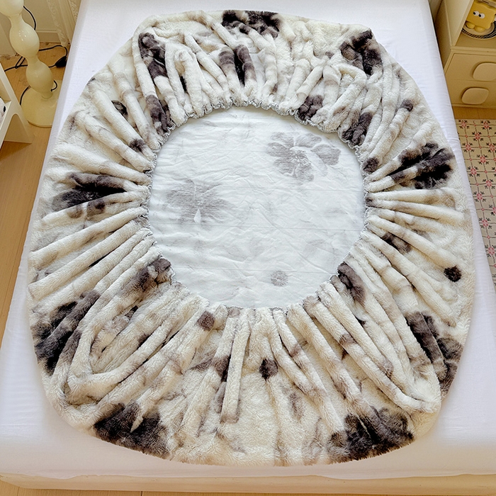 91家纺网 家纺一手货源 找家纺 2025新品兔毛印花单床笠 床笠-爱意浓