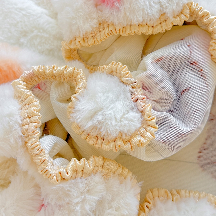 91家纺网 家纺一手货源 找家纺 2025新品兔毛印花单床笠 床笠-波点狗狗