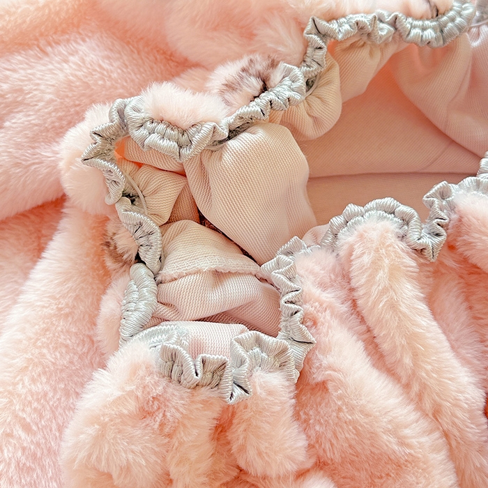 91家纺网 家纺一手货源 找家纺 2025新品兔毛印花单床笠 床笠-粉色蝴蝶结