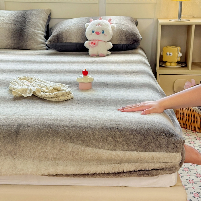 91家纺网 家纺一手货源 找家纺 2025新品兔毛印花单床笠 床笠-韩系灰