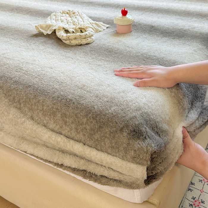 91家纺网 家纺一手货源 找家纺 2025新品兔毛印花单床笠 床笠-韩系灰