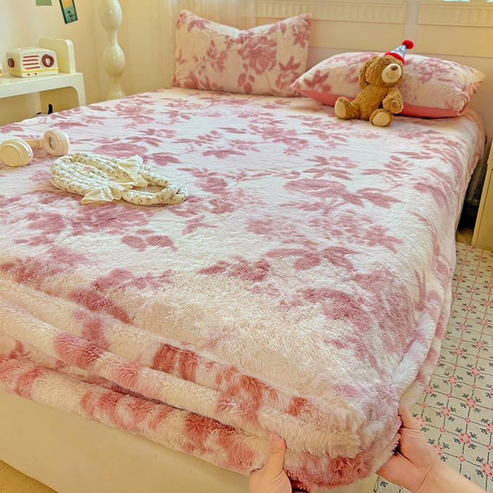 91家纺网 家纺一手货源 找家纺 2025新品兔毛印花单床笠 床笠-花间密语