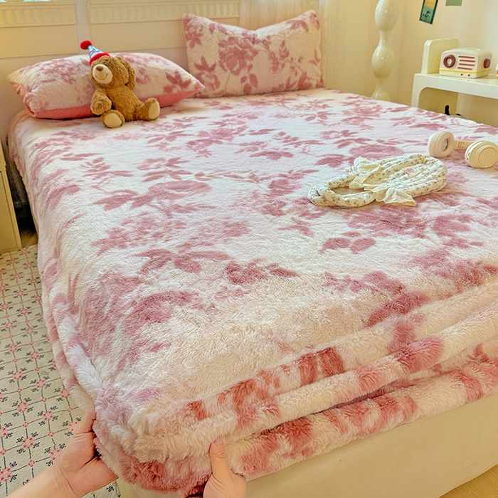 91家纺网 家纺一手货源 找家纺 2025新品兔毛印花单床笠 床笠-花间密语