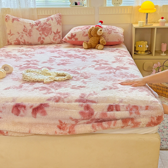 91家纺网 家纺一手货源 找家纺 2025新品兔毛印花单床笠 床笠-花间密语