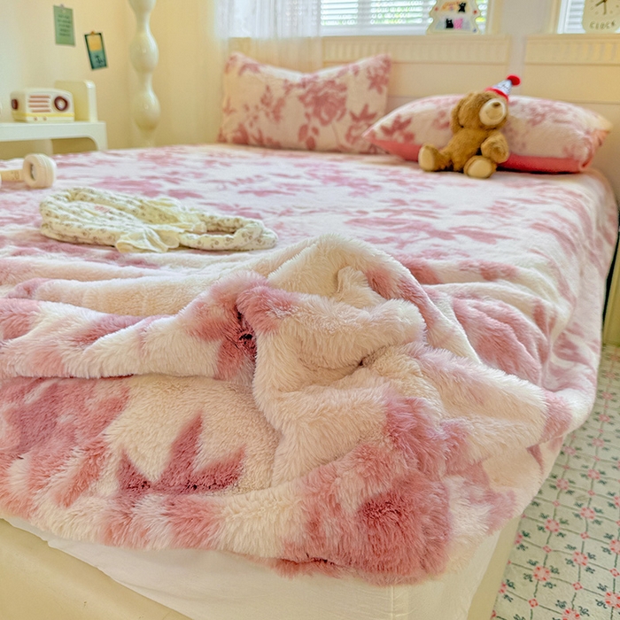 91家纺网 家纺一手货源 找家纺 2025新品兔毛印花单床笠 床笠-花间密语