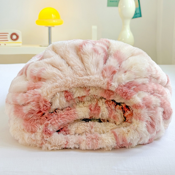 91家纺网 家纺一手货源 找家纺 2025新品兔毛印花单床笠 床笠-花间密语