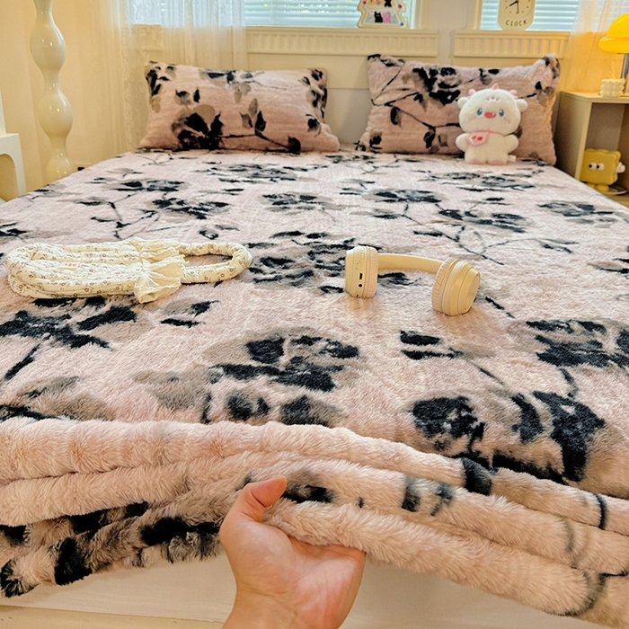 91家纺网 家纺一手货源 找家纺 2025新品兔毛印花单床笠 床笠-简爱