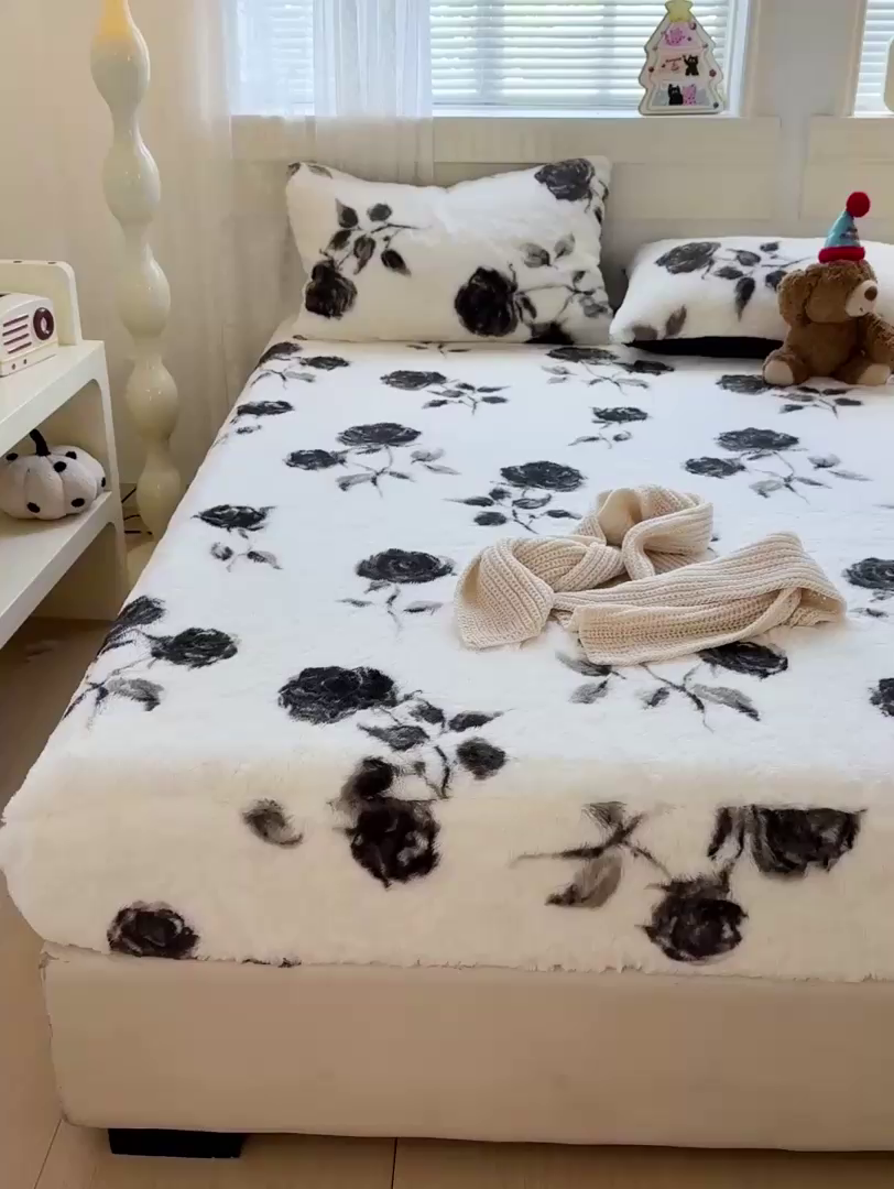 91家纺网 家纺一手货源 找家纺 2025新品兔毛印花单床笠 床笠-玫瑰