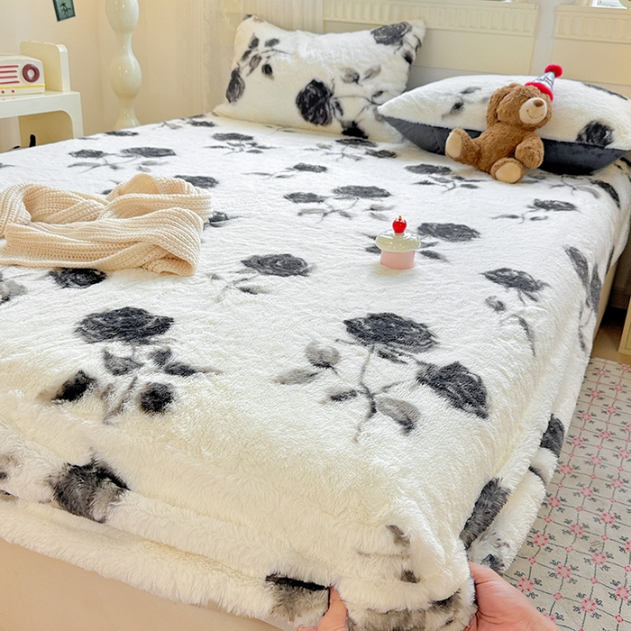 91家纺网 家纺一手货源 找家纺 2025新品兔毛印花单床笠 床笠-玫瑰