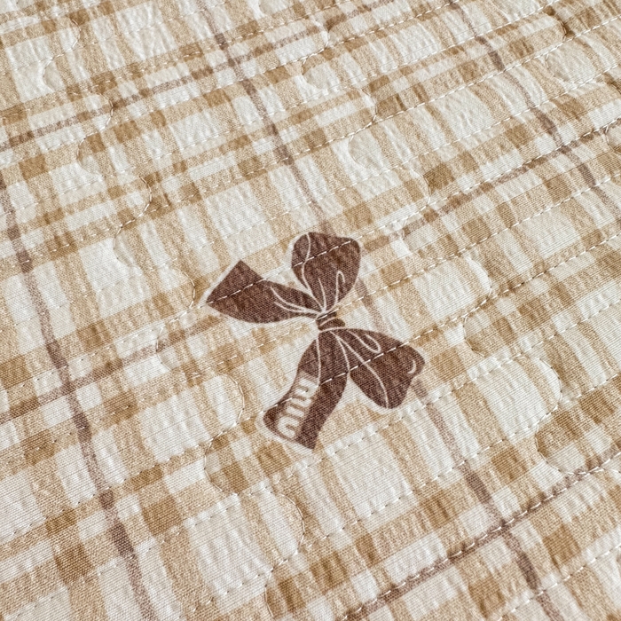 91家纺网 家纺一手货源 找家纺 岚吉家纺 2025新款有氧双层纱花边床盖系列格子蝴蝶结-咖