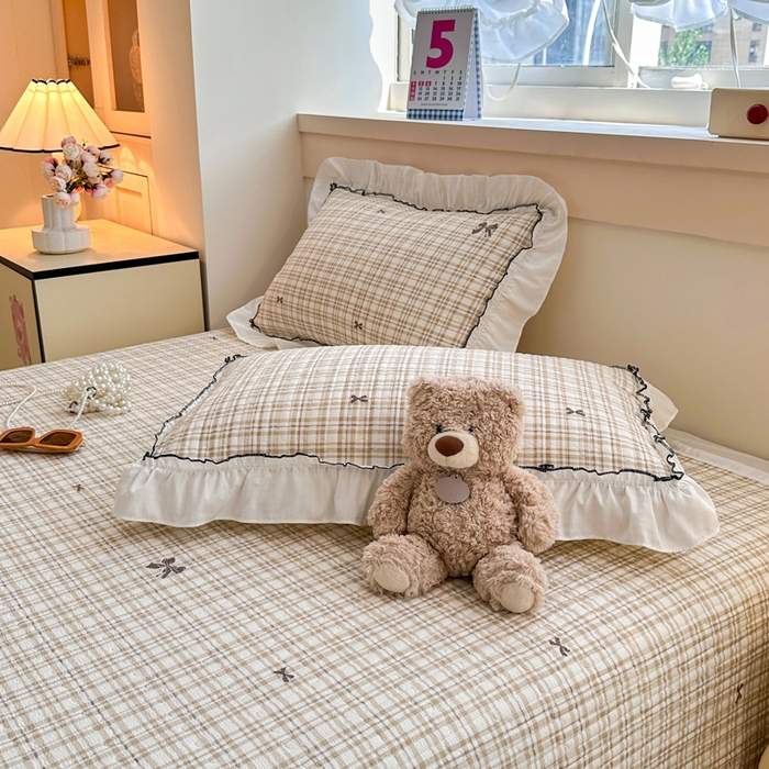 91家纺网 家纺一手货源 找家纺 岚吉家纺 2025新款有氧双层纱花边床盖系列格子蝴蝶结-咖