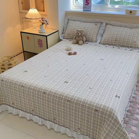 91家纺网 家纺一手货源 找家纺 岚吉家纺 2025新款有氧双层纱花边床盖系列格子蝴蝶结-咖