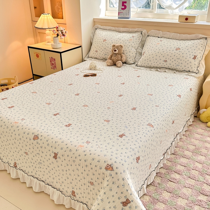 91家纺网 家纺一手货源 找家纺 岚吉家纺 2025新款有氧双层纱花边床盖系列花町物语