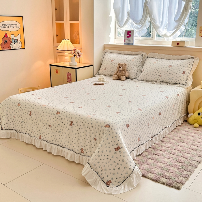 91家纺网 家纺一手货源 找家纺 岚吉家纺 2025新款有氧双层纱花边床盖系列花町物语