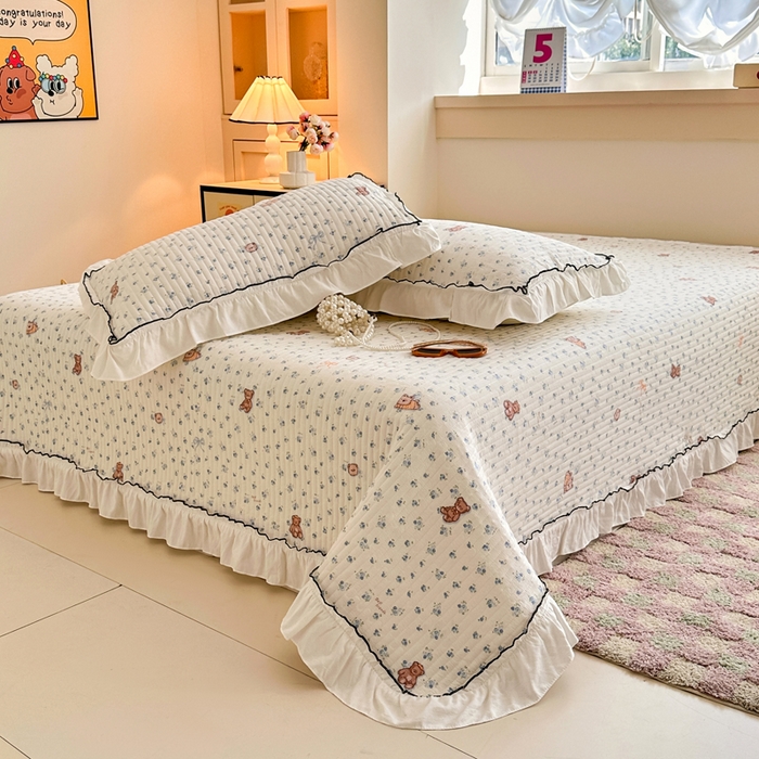 91家纺网 家纺一手货源 找家纺 岚吉家纺 2025新款有氧双层纱花边床盖系列花町物语