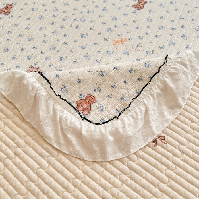 91家纺网 家纺一手货源 找家纺 岚吉家纺 2025新款有氧双层纱花边床盖系列花町物语