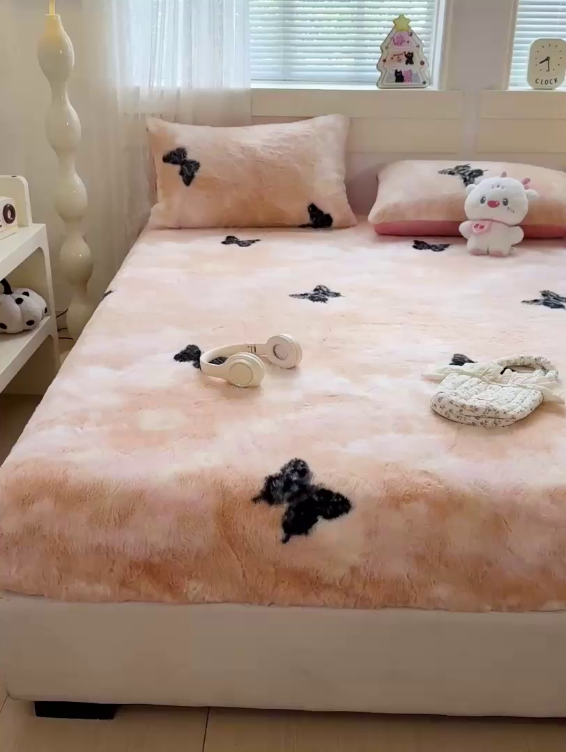 91家纺网 家纺一手货源 找家纺 2025新品兔毛印花单床笠 床笠-梦幻蝴蝶