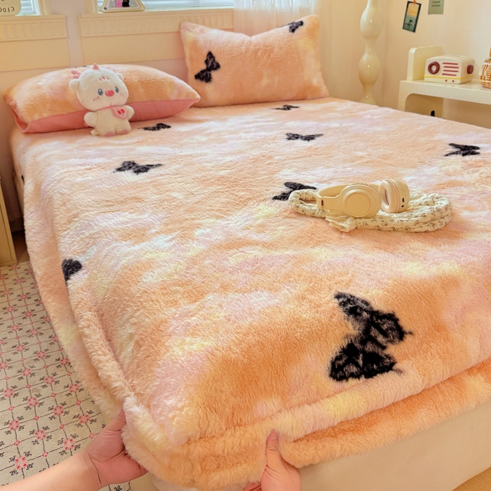 91家纺网 家纺一手货源 找家纺 2025新品兔毛印花单床笠 床笠-梦幻蝴蝶