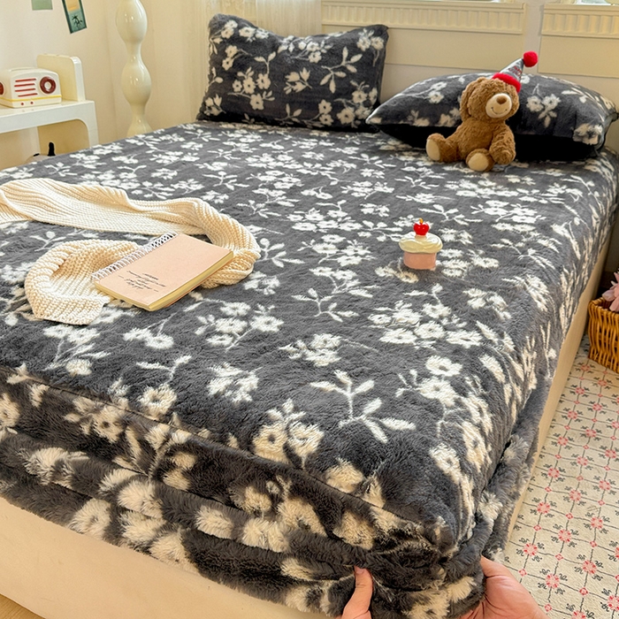 91家纺网 家纺一手货源 找家纺 2025新品兔毛印花单床笠 床笠-莫奈花园