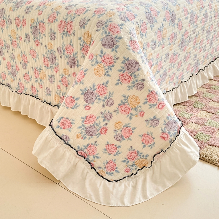 91家纺网 家纺一手货源 找家纺 岚吉家纺 2025新款有氧双层纱花边床盖系列花田错