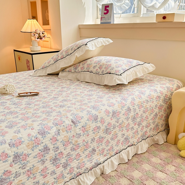 91家纺网 家纺一手货源 找家纺 岚吉家纺 2025新款有氧双层纱花边床盖系列花田错