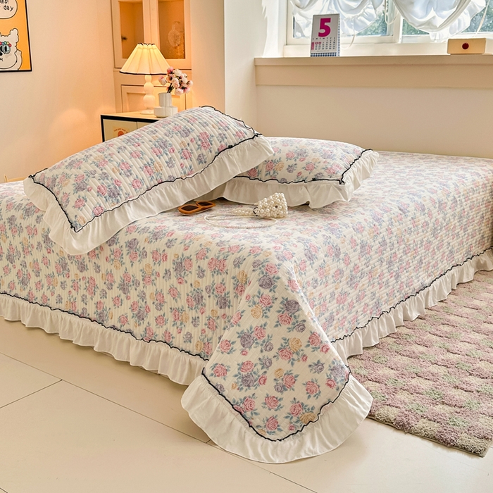 91家纺网 家纺一手货源 找家纺 岚吉家纺 2025新款有氧双层纱花边床盖系列花田错