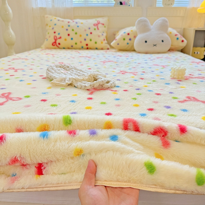 91家纺网 家纺一手货源 找家纺 2025新品兔毛印花单床笠 床笠-奶油甜心