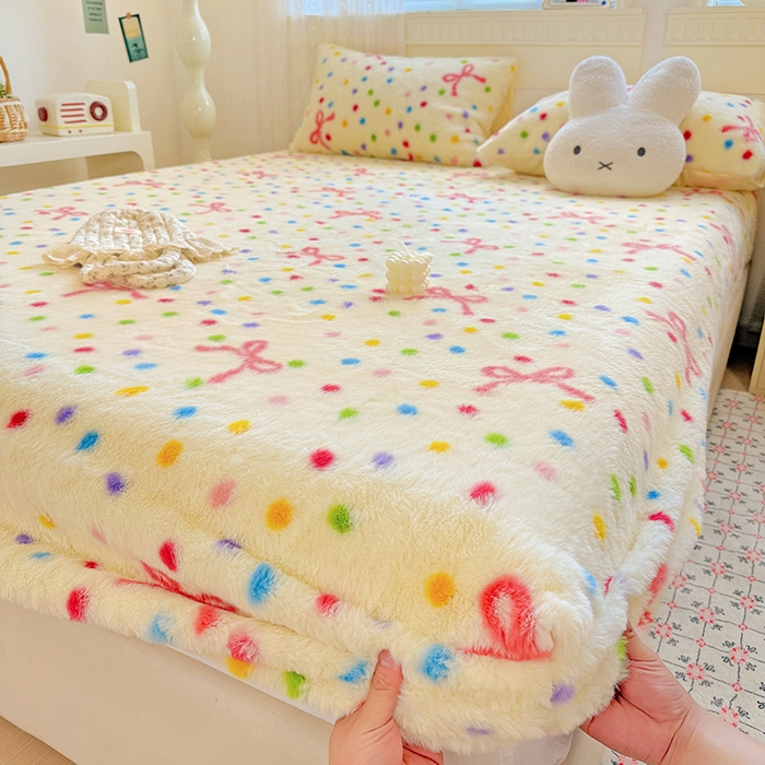 91家纺网 家纺一手货源 找家纺 2025新品兔毛印花单床笠 床笠-奶油甜心