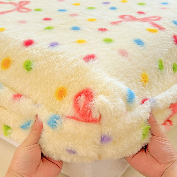 91家纺网 家纺一手货源 找家纺 2025新品兔毛印花单床笠 床笠-奶油甜心