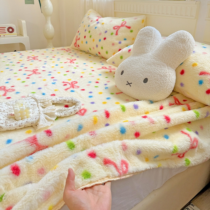 91家纺网 家纺一手货源 找家纺 2025新品兔毛印花单床笠 床笠-奶油甜心