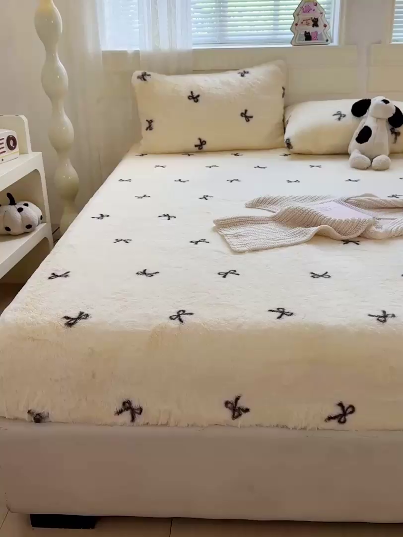 91家纺网 家纺一手货源 找家纺 2025新品兔毛印花单床笠 床笠-少女心