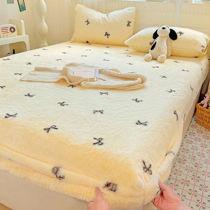 91家纺网 家纺一手货源 找家纺 2025新品兔毛印花单床笠 床笠-少女心