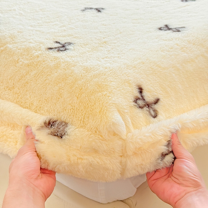 91家纺网 家纺一手货源 找家纺 2025新品兔毛印花单床笠 床笠-少女心