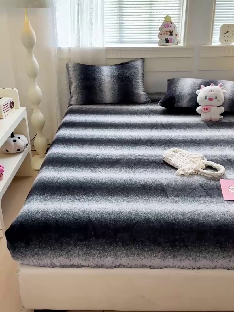 91家纺网 家纺一手货源 找家纺 2025新品兔毛印花单床笠 床笠-太空灰