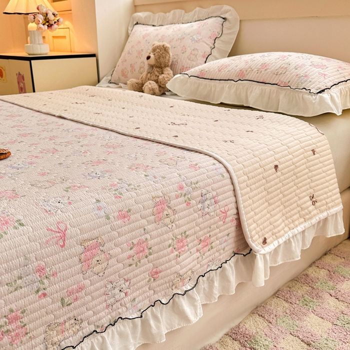 91家纺网 家纺一手货源 找家纺 岚吉家纺 2025新款有氧双层纱花边床盖系列花园里