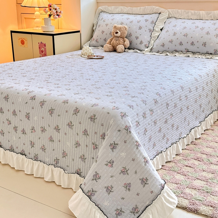 91家纺网 家纺一手货源 找家纺 岚吉家纺 2025新款有氧双层纱花边床盖系列蓝色妖姬