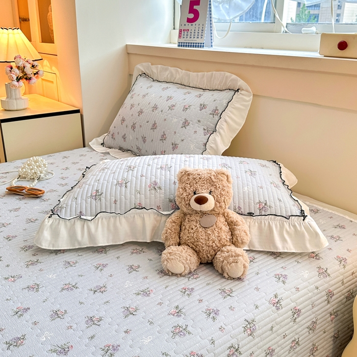 91家纺网 家纺一手货源 找家纺 岚吉家纺 2025新款有氧双层纱花边床盖系列蓝色妖姬