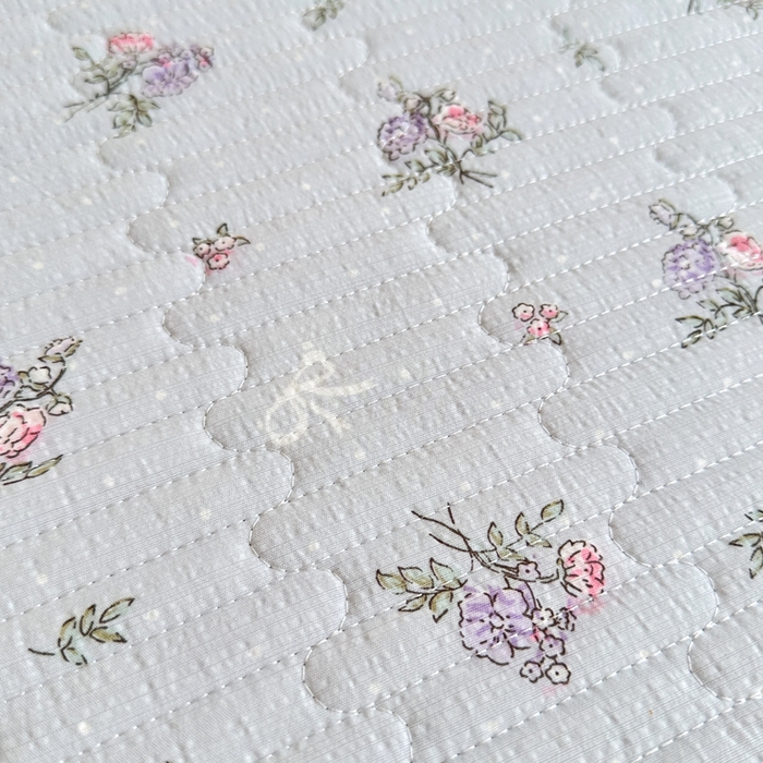 91家纺网 家纺一手货源 找家纺 岚吉家纺 2025新款有氧双层纱花边床盖系列蓝色妖姬