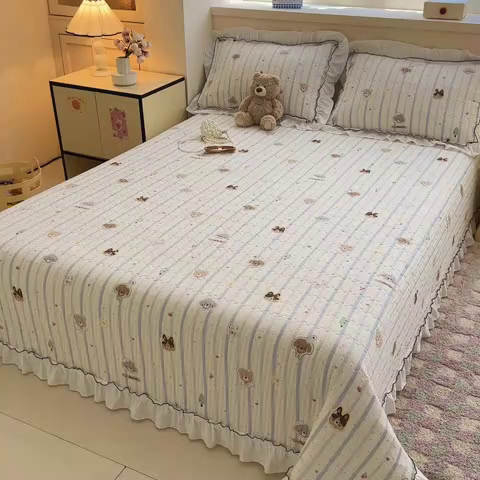 91家纺网 家纺一手货源 找家纺 岚吉家纺 2025新款有氧双层纱花边床盖系列圣诞派对