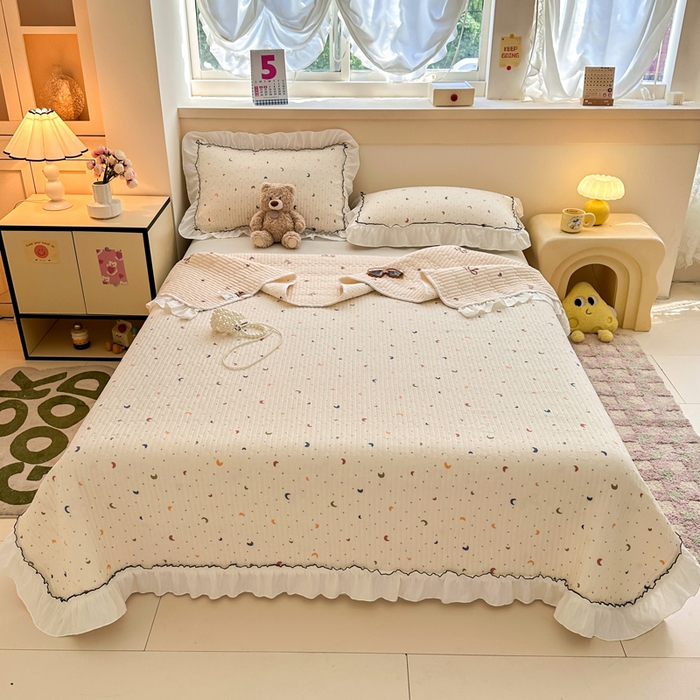 91家纺网 家纺一手货源 找家纺 岚吉家纺 2025新款有氧双层纱花边床盖系列月儿弯弯