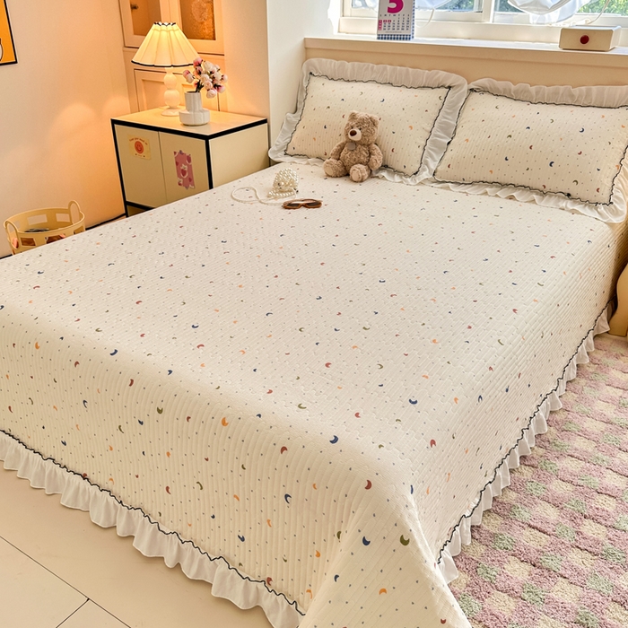 91家纺网 家纺一手货源 找家纺 岚吉家纺 2025新款有氧双层纱花边床盖系列月儿弯弯