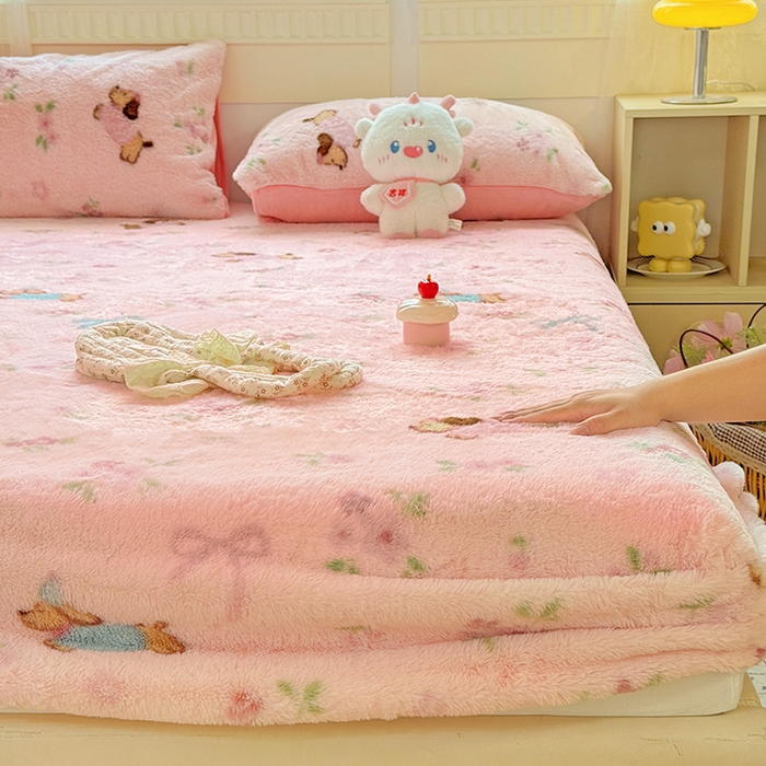 91家纺网 家纺一手货源 找家纺 2025新品兔毛印花单床笠 床笠-旺旺乐园