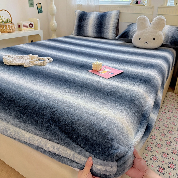 91家纺网 家纺一手货源 找家纺 2025新品兔毛印花单床笠 床笠-雾蓝