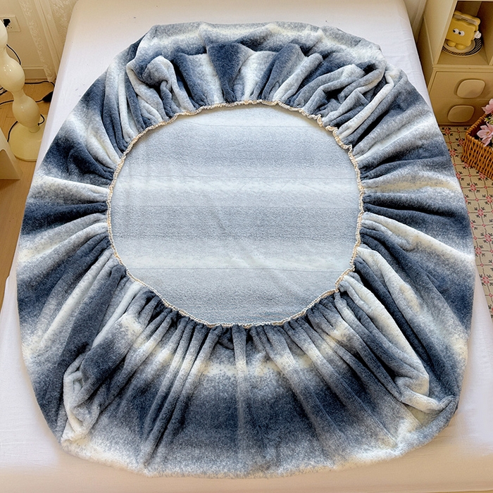 91家纺网 家纺一手货源 找家纺 2025新品兔毛印花单床笠 床笠-雾蓝