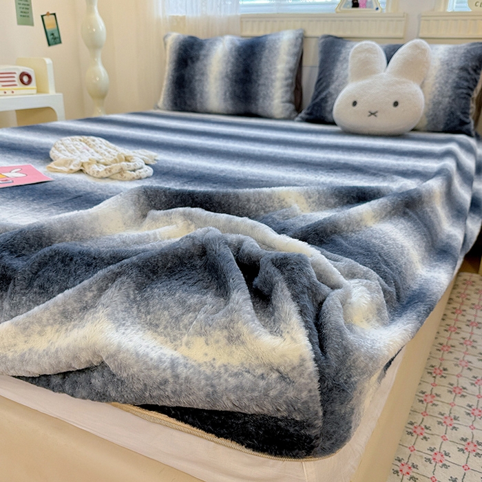 91家纺网 家纺一手货源 找家纺 2025新品兔毛印花单床笠 床笠-雾蓝