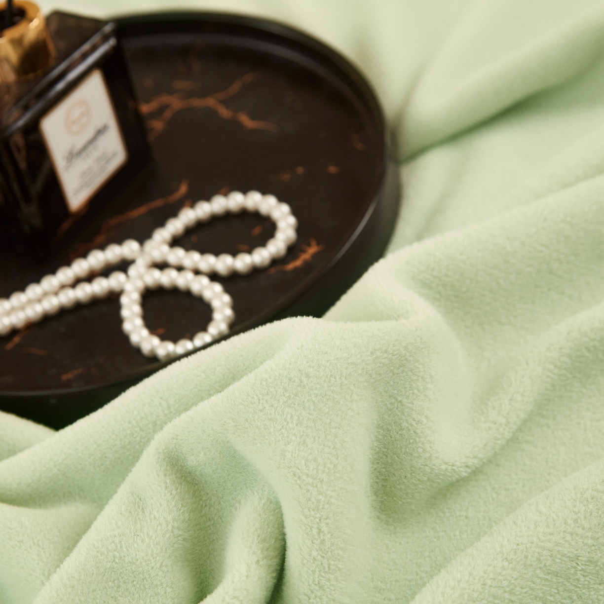 91家纺网 家纺一手货源 找家纺 肖恩毯业 2025新款轻奢纯色仿羊绒毯单层双层保暖加厚秋冬毛毯盖毯毯子跨境专供 仿羊绒双层-绿-白