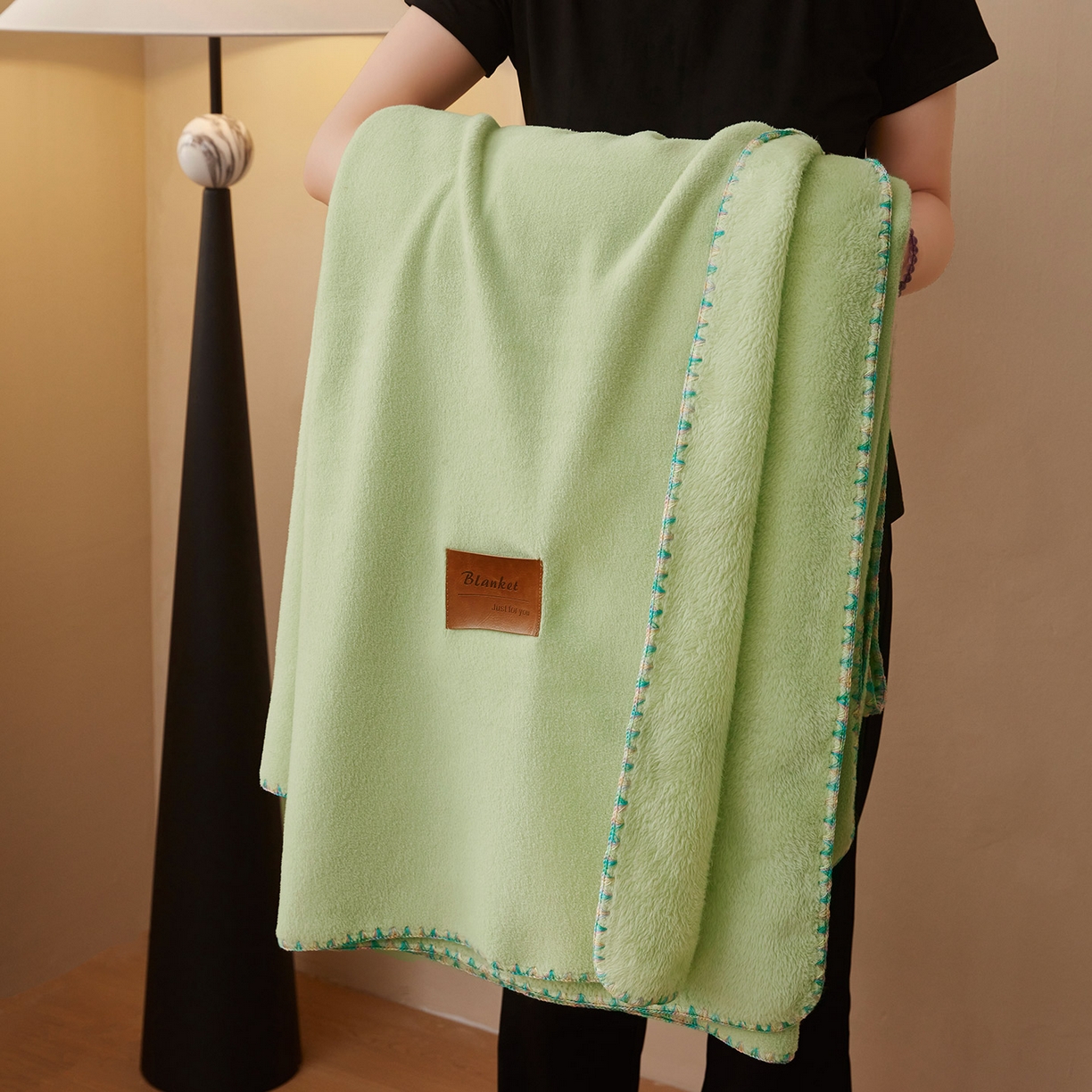 91家纺网 家纺一手货源 找家纺 肖恩毯业 2025新款轻奢纯色仿羊绒毯单层双层保暖加厚秋冬毛毯盖毯毯子跨境专供 仿羊绒单层-新芽绿