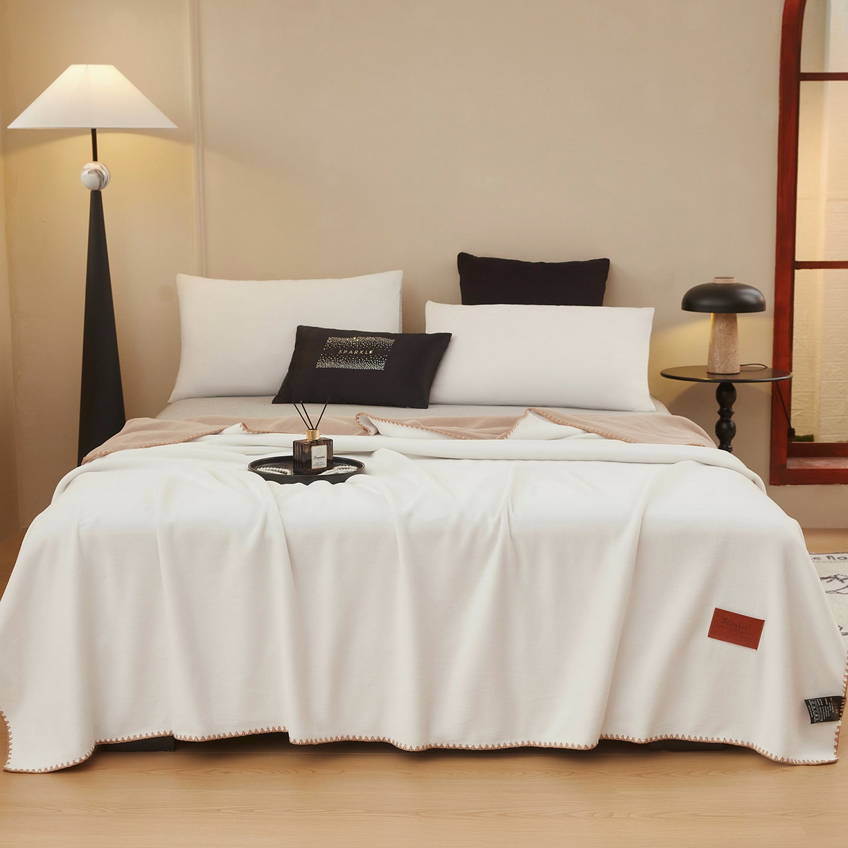 91家纺网 家纺一手货源 找家纺 肖恩毯业 2025新款轻奢纯色仿羊绒毯单层双层保暖加厚秋冬毛毯盖毯毯子跨境专供 仿羊绒双层-白-咖