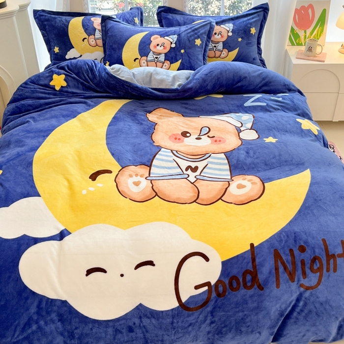 91家纺网 家纺一手货源 找家纺 喜梦缘 2025新款大版卡通牛奶绒印花四件套 月亮熊