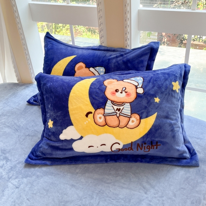 91家纺网 家纺一手货源 找家纺 喜梦缘 2025新款大版卡通牛奶绒印花四件套 月亮熊